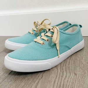 Old Navy girls shimmer teal shoes with glitter laces